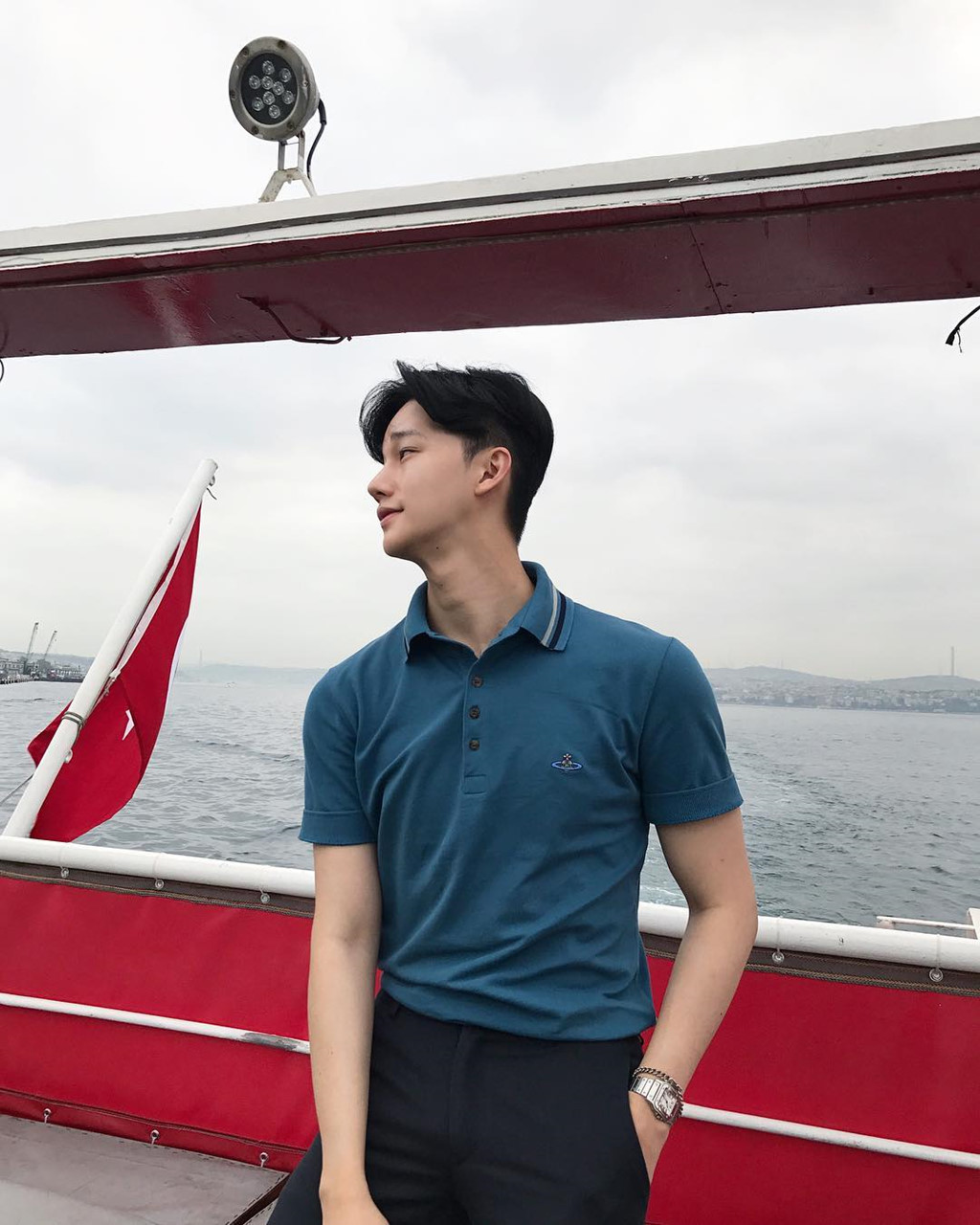 Hot boy Hàn gây chú ý một thời vừa khoe ảnh du lịch ở Phú Quốc